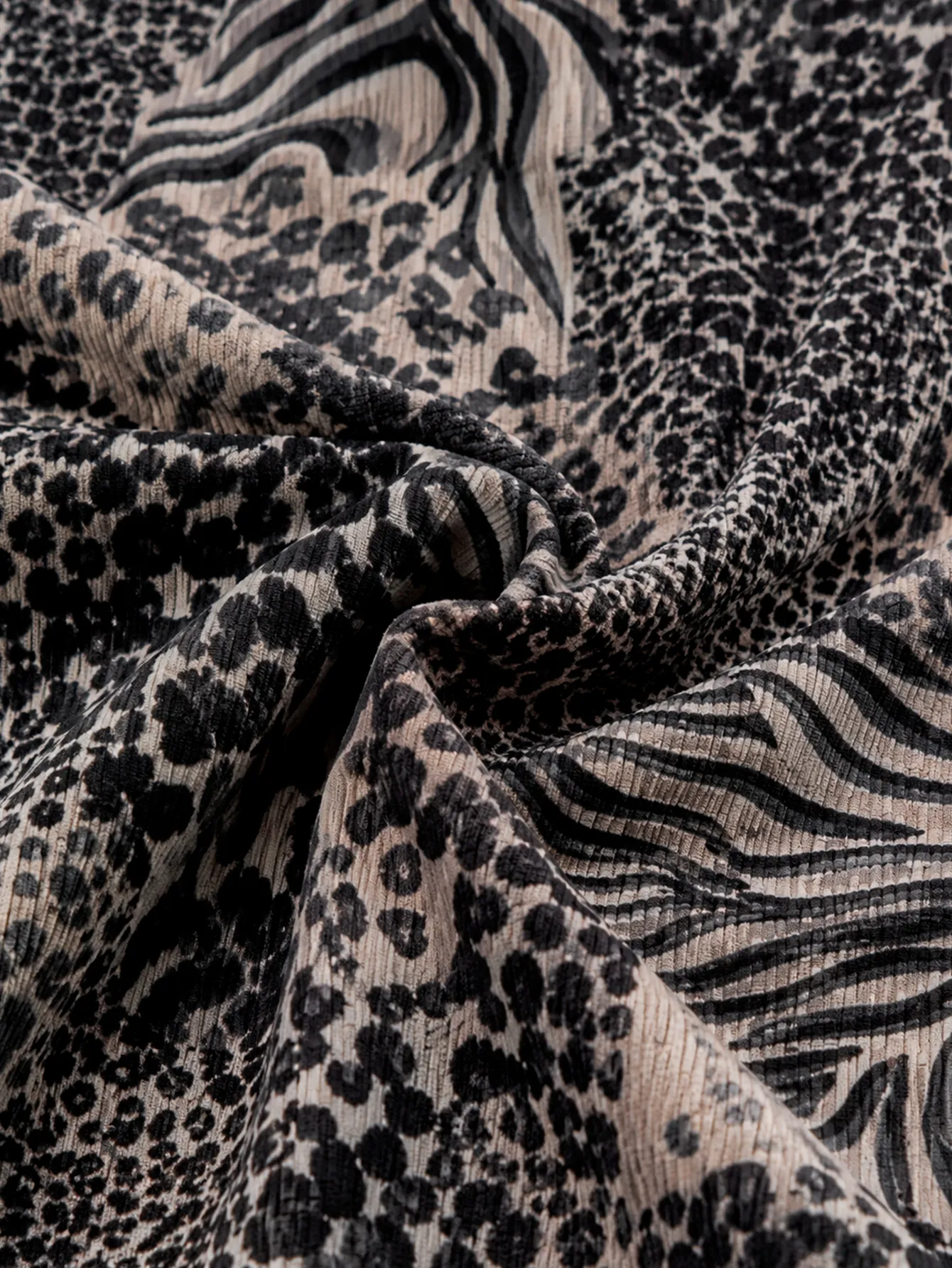 AD2622 primera edicion pantalon animal print dama 15222